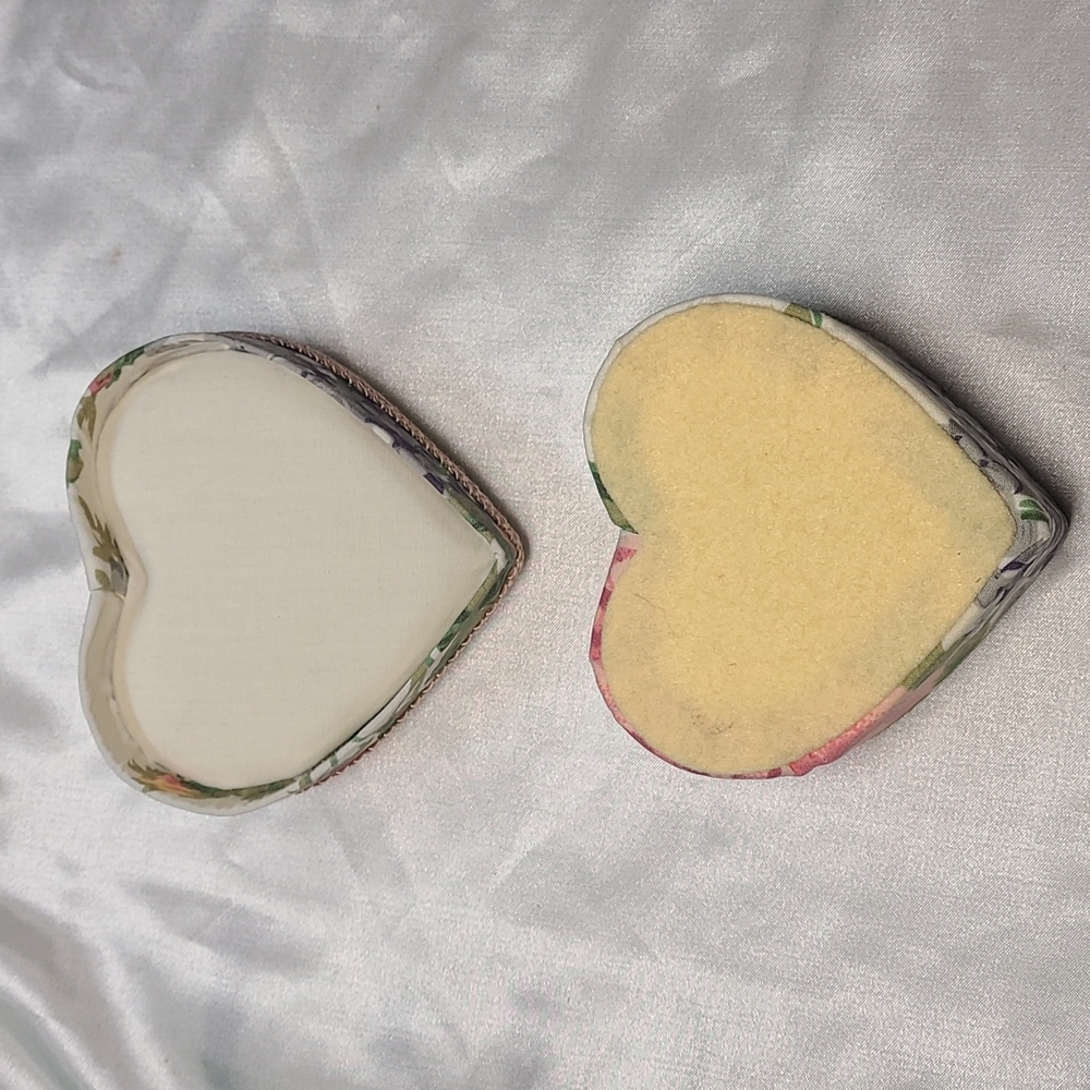 Heart Shaped Jewelry Box - Picture 4 of 5